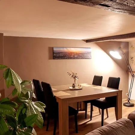 Duplex Atypique Dans La Cite Medievale Laon Esterno foto