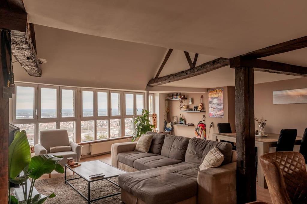 Duplex Atypique Dans La Cite Medievale